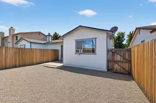 11033 Zeolite Dr, Reno, NV 89506 - Photo 21