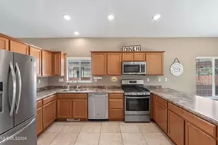 18194 Kodiak Bear Ct, Reno, NV 89508 - Photo 9