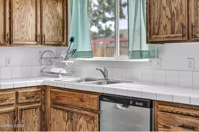 2212 Ellice Way, Fernley, NV 89408 - Photo 25