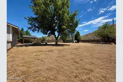 9240 Fremont Way, Reno, NV 89506 - Photo 13