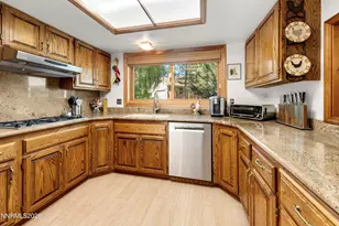 6383 Meadow Crest Cir, Reno, NV 89519 - Photo 21