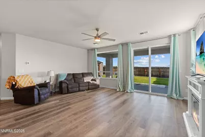 1054 Iron King Drive, Sparks, NV 89441 - Photo 17