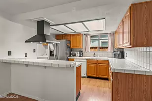 2810 Chavez Dr, Reno, NV 89502 - Photo 13