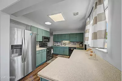 934 Pyramid Way, Sparks, NV 89431 - Photo 15