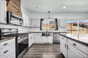 21105 Mt Evans Dr, Reno, NV 89508 - Photo 13