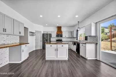 21105 Mount Evans Drive, Reno, NV 89508 - Photo 15