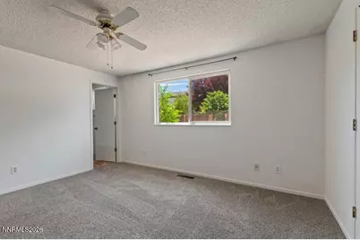 4055 Parque Verde Lane, Reno, NV 89502 - Photo 9