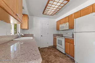 4055 Parque Verde Ln, Reno, NV 89502 - Photo 7