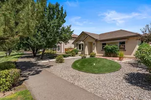 1106 Fiore Ct, Minden, NV 89423 - Photo 3