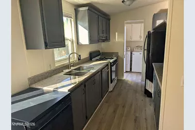 2710 Larkspur Street, Reno, NV 89512 - Photo 5