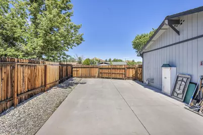 345 E Gault Way, Sparks, NV 89431 - Photo 13