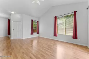 5627 Crescent Hill Way, Sparks, NV 89436 - Photo 7