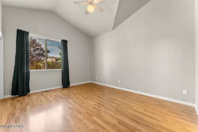 5627 Crescent Hill Way, Sparks, NV 89436 - Photo 13