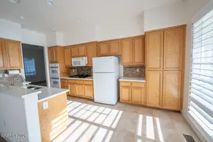 581 Derby Ct, Carson City, NV 89703 - Photo 7