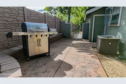 1340 Gleneyre Court, Reno, NV 89509 - Photo 17