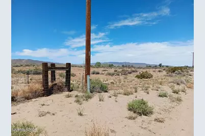 2975 E Badger Street, Silver Springs, NV 89429 - Photo 5