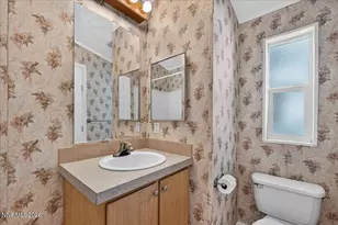 176 Crescent Dr, Stateline, NV 89449 - Photo 19