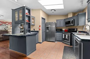 285 E 6th Ave, Sun Valley, NV 89433 - Photo 13