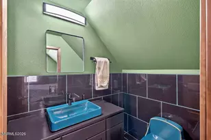 21545 Stallion Rd, Reno, NV 89521 - Photo 23
