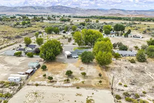 79 W Tucker Ln, Yerington, NV 89447 - Photo 33