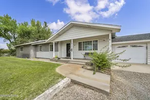 79 W Tucker Ln, Yerington, NV 89447 - Photo 3