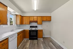 195 York Wy, Sparks, NV 89431 - Photo 17