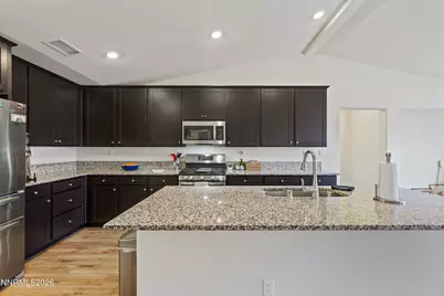 572 Pine Creek Circle, Dayton, NV 89403 - Photo 7