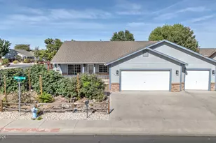 717 Noel Ln, Fallon, NV 89406 - Photo 1