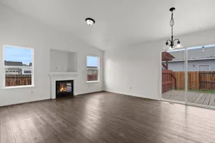 318 Emigrant Wy, Fernley, NV 89408 - Photo 7