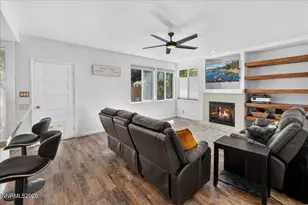 2390 Lincoln Meadows Dr, Reno, NV 89521 - Photo 19