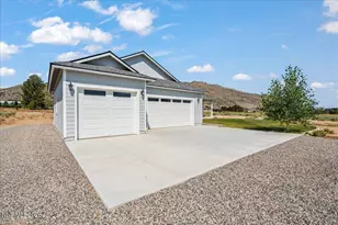5 Pit Rd, Smith Valley, NV 89444 - Photo 3