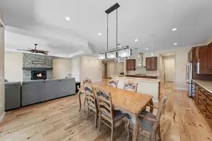 9827 Dyevera Ln, Reno, NV 89521 - Photo 17