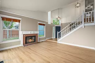 2366 Silver Ridge Dr, Reno, NV 89509 - Photo 7