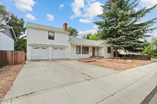 454 Glenmanor Dr, Reno, NV 89509 - Photo 3
