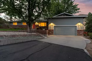 1320 Jefferson Dr, Carson City, NV 89706 - Photo 1