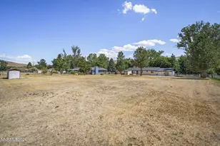 22875 Carriage Dr, Reno, NV 89521 - Photo 25