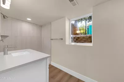 360 Roberts Street, Reno, NV 89502 - Photo 23