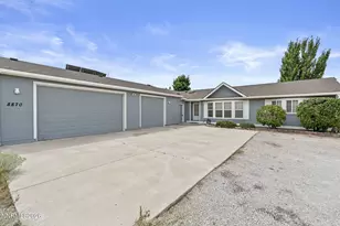 8870 Western Skies Dr, Reno, NV 89521 - Photo 3