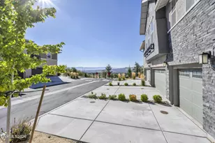 2018 Cradle Mountain Dr, Reno, NV 89523 - Photo 31