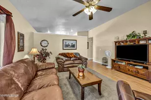 17410 Desert Lake Dr, Reno, NV 89508 - Photo 13