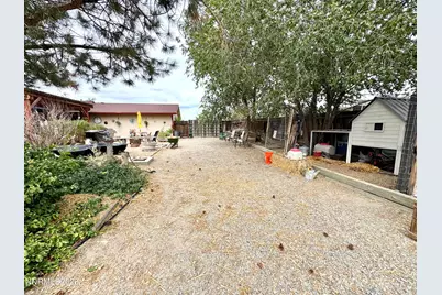 180 E Sky Ranch Boulevard, Sparks, NV 89441 - Photo 21