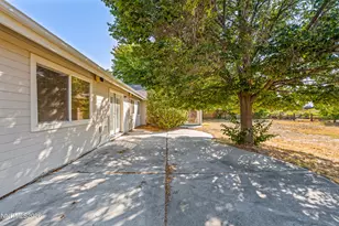 2872 Sierra Manor Dr, Minden, NV 89423 - Photo 37