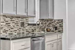 7565 Halifax Dr, Reno, NV 89506 - Photo 21