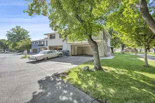 705 Jamaica Ave, Reno, NV 89502 - Photo 1