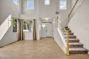9825 Suncrest Dr, Reno, NV 89506 - Photo 19