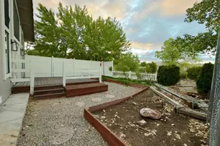 1381 Laser Ct, Sparks, NV 89436 - Photo 5