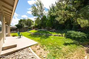 3338 Somerset Way, Indian Hills, NV 89705 - Photo 21