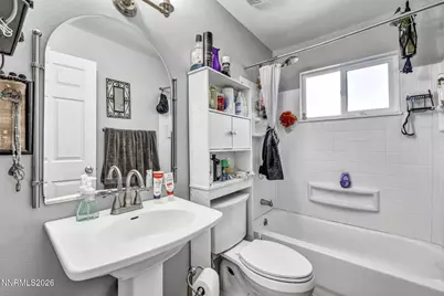 1075 Stewart Street, Reno, NV 89502 - Photo 9