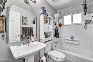 1075 Stewart St, Reno, NV 89502 - Photo 9