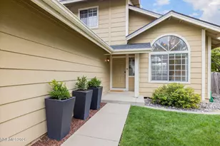 2954 Glenview Dr, Reno, NV 89503 - Photo 3